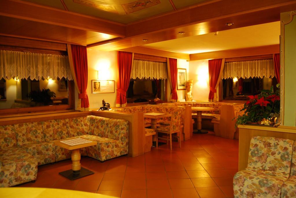 Albergo Villa Cristina Folgaria Luaran gambar