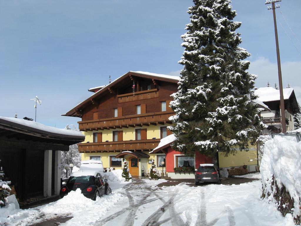 Albergo Villa Cristina Folgaria Luaran gambar
